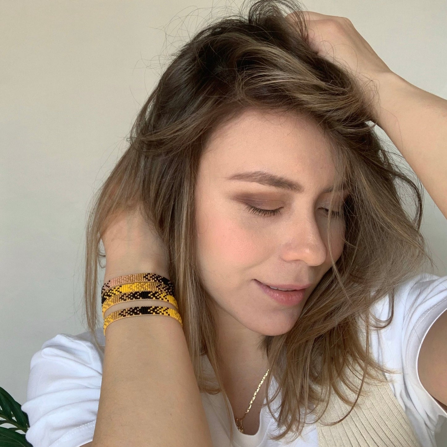 ARROW Love Yellow